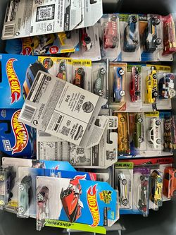 Hot Wheels Die-Cast Cars Lot 250– New in Package