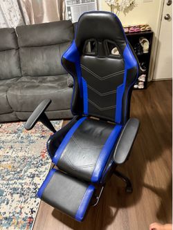 Blue gamming chair