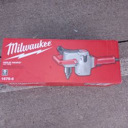 Milwaukee

7.5 Amp 1/2 in. Hole Hawg Heavy-Duty Corded Drill

