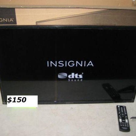 INSIGNIA 32” TV LIKE NEW IN BOX REMOTE HD ANTENNA