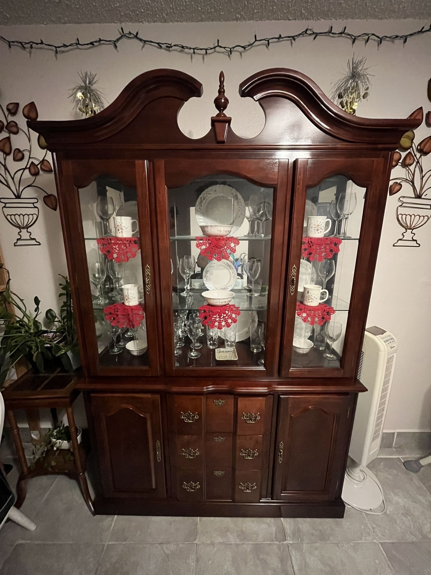 China Cabinet— Great Condition