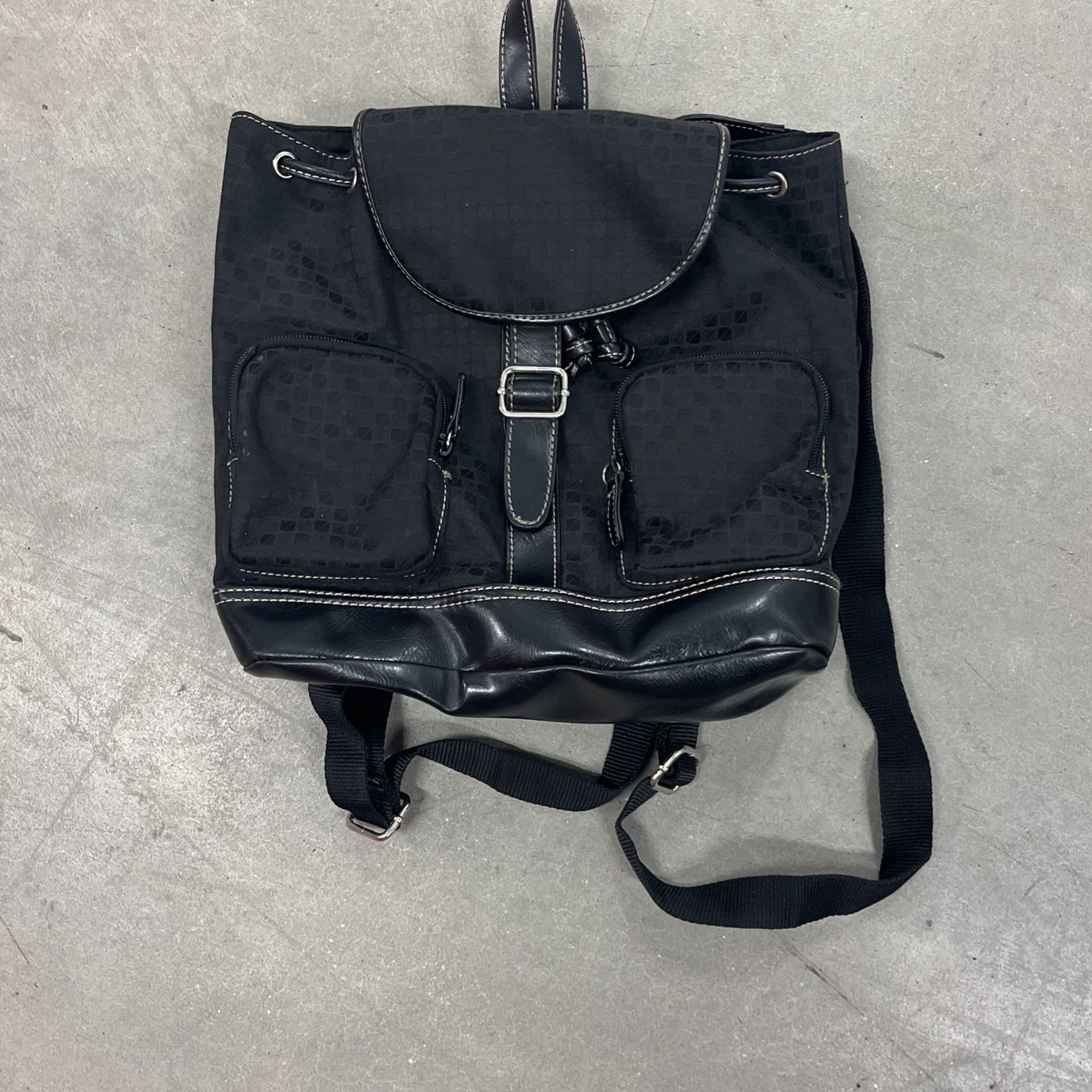 Nine & Co. Black Purse Back Pack Purse Size