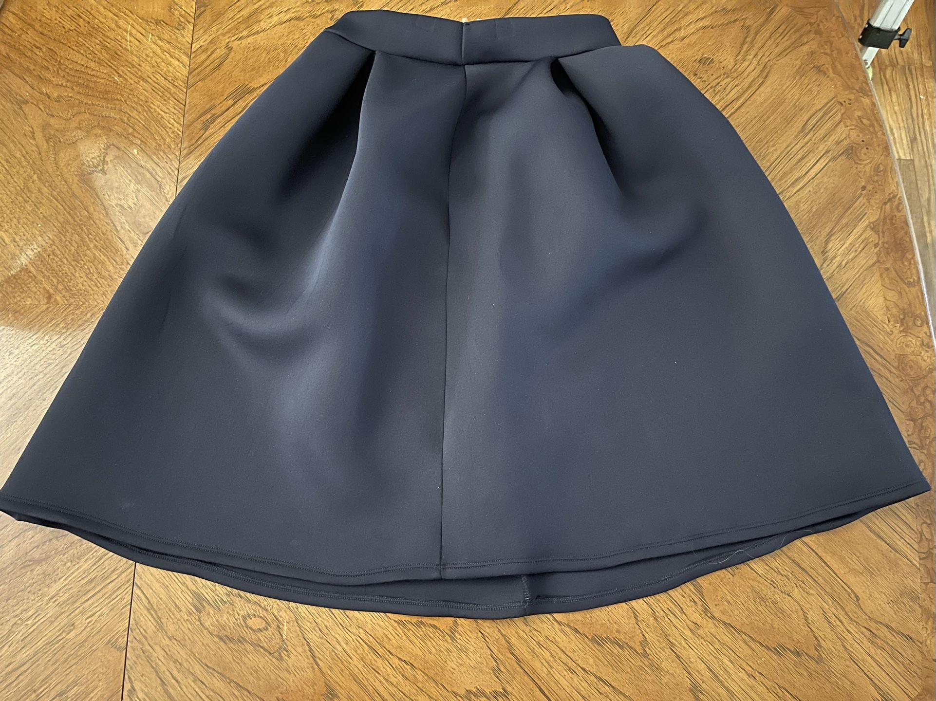 Like New - Miin - Borderline Dark Blue/Black - Medium Skirt