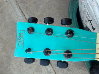 Guitarra para niña