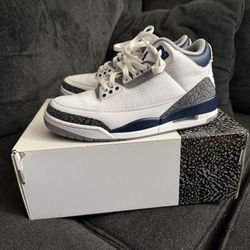 Air Jordan 3 Retro Midnight Navy Blue