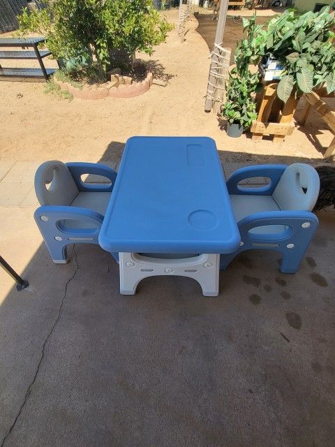 Toddler Plastic Table