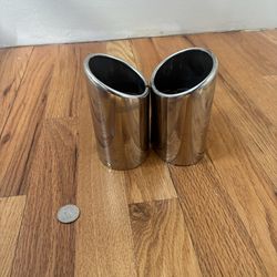Toyota RAV4 Exhaust Tips