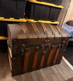 Vintage treasure chest