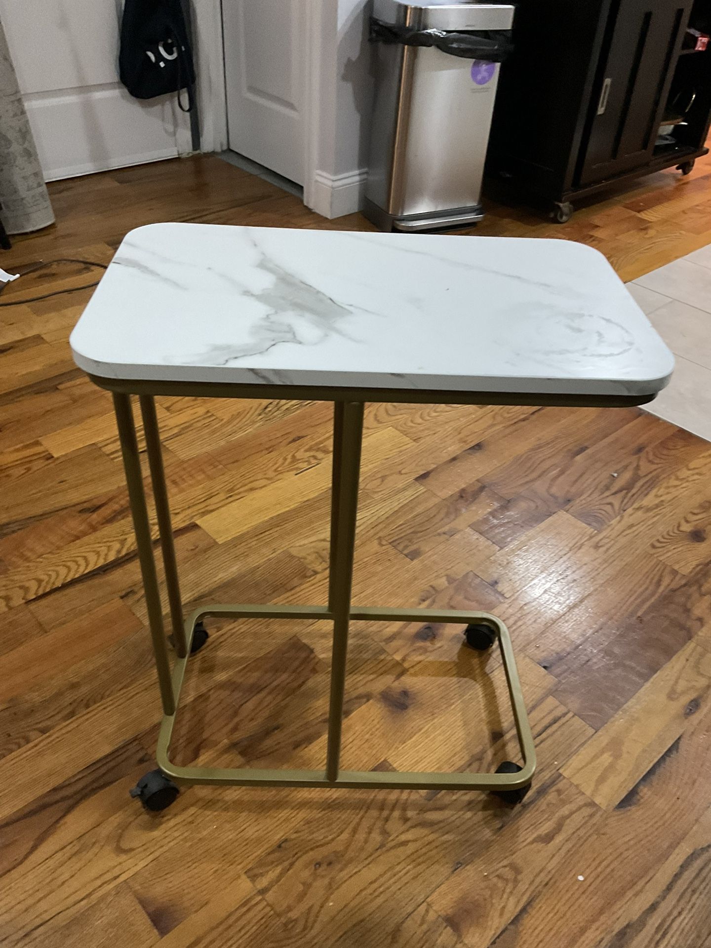 C Shaped Small Side Table, Marble TV Tray End Table White
