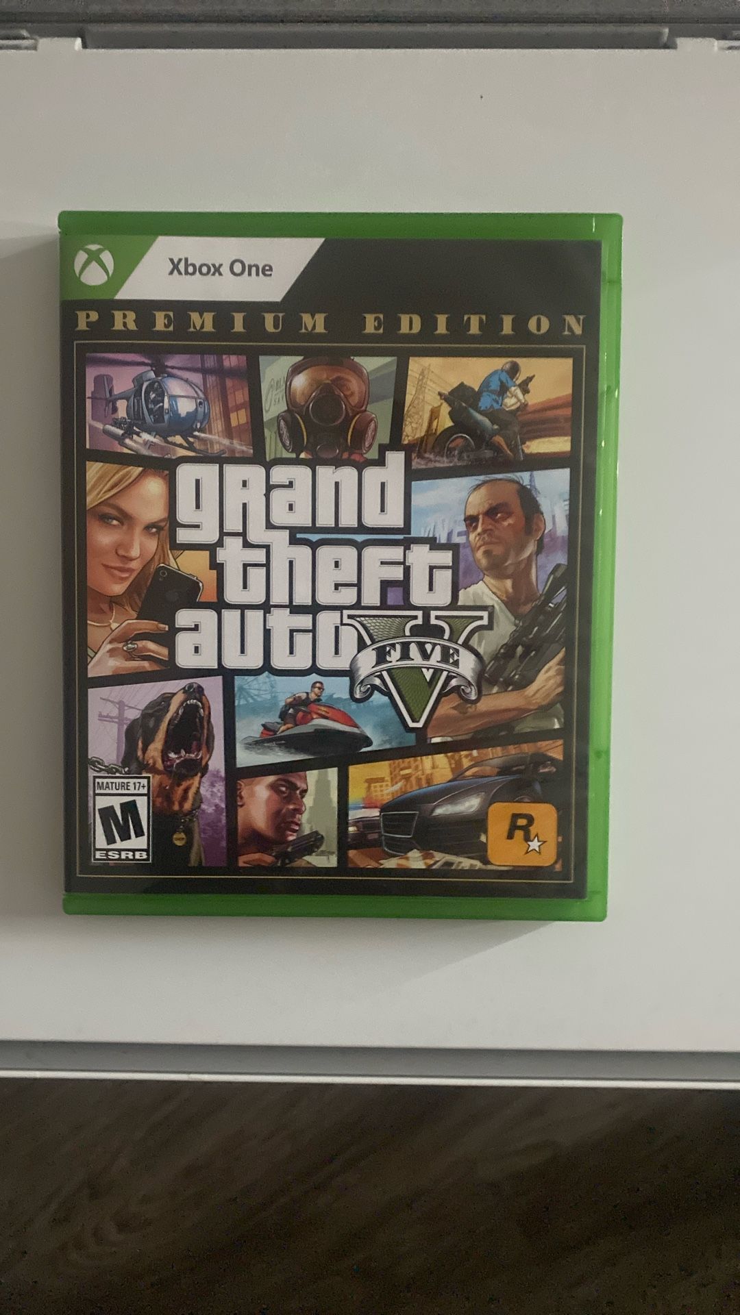 GTA V Premium Edition – Xbox One – Excellent Condition