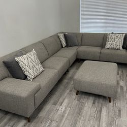 Modern Sectional Sofa ! Huge Sectional Couch ! Grey Sectional Gray Sectional ! Sectional sofa With Ottoman ! Free Delivery