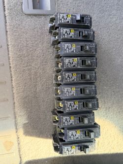 Square D HOM 20A Single-Pole Circuit Breakers Lot