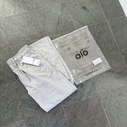 ALO YOGA SWEATS