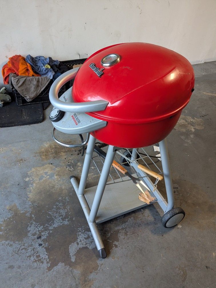 Charbroil Bistro BBQ Grill