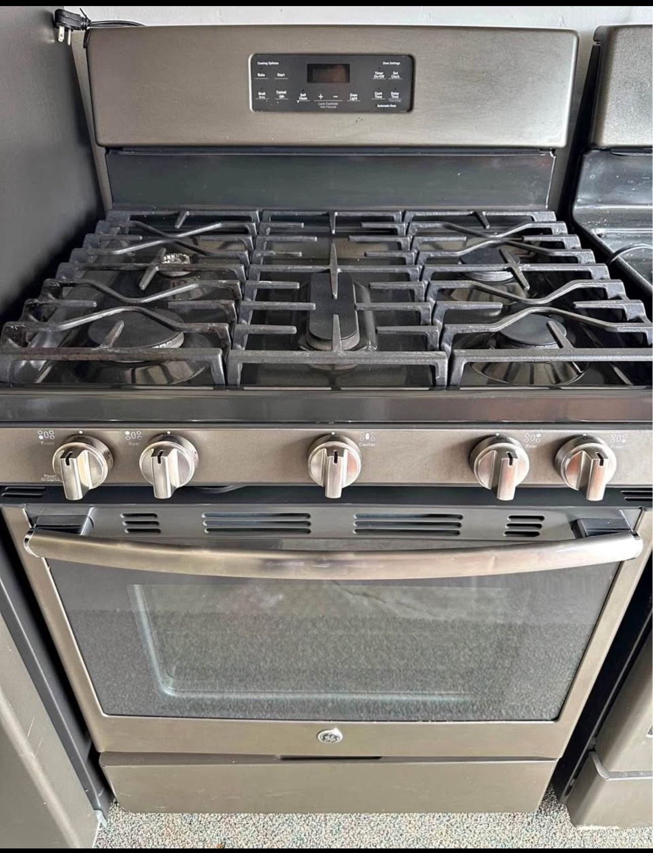 GE range And Microwave 