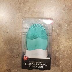 RECHARGEABLE SILICONE FACIAL CLEANSER | NIB