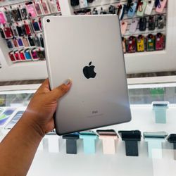 iPad 6th 32 gb