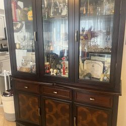 Dining Room Table /Hutch