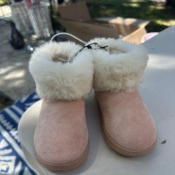 Girl Winter Shoes - Size 8
