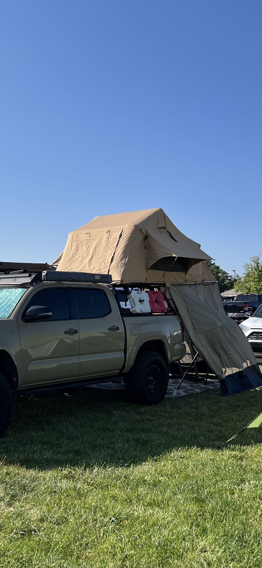 ARB Simpson III Rooftop Tent With Annex