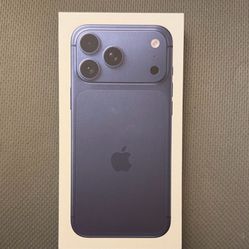 iPhone 17 Pro Max 2 Days Old Brand New With Otterbox Case 