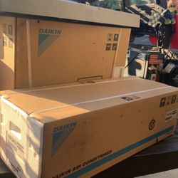 Aire Acondicionado Mini Split Venta E Instalación No Incluye La Metiche š¤£