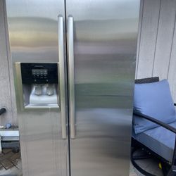 Kenmore Refrigerator 