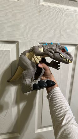 Imaginext Jurassic World Indominus Rex Dinosaur Toy with Thrashing Action for Preschool Child