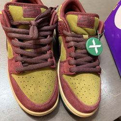 Nike SB Dunk Low Pro 8.5