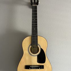 Lauren LA34 1/2 Size Classical Guitar