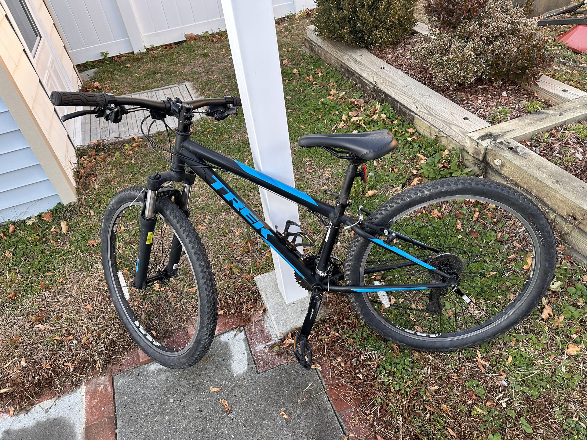 Trek XCE 820 28" Mountain Bike