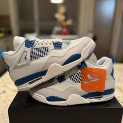 Air Jordan 4 "Military Blue" Size 9