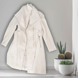 Woman’s Sale