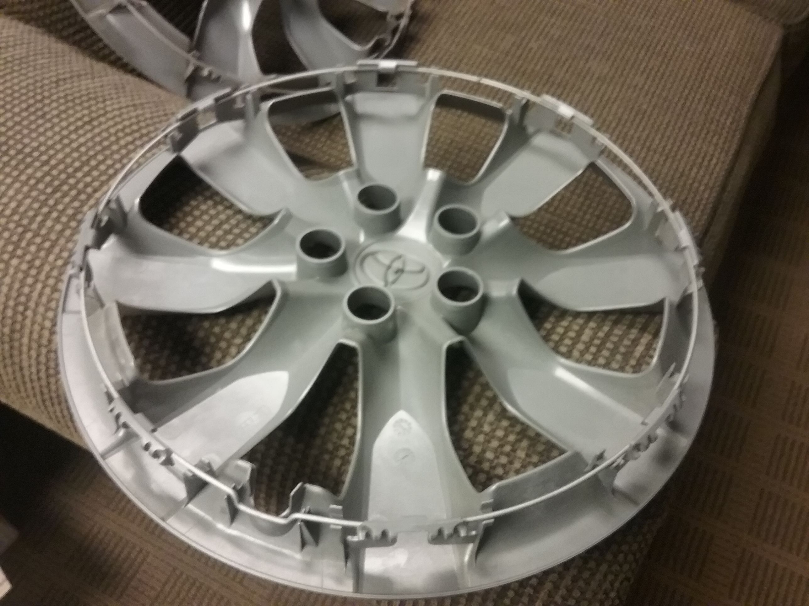 SET OF 4 OEM 20142017 Toyota Corolla 16" Wheel Rim Covers Hubcaps 4260202420 for Sale in