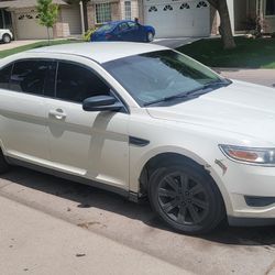 2012 Ford Taurus