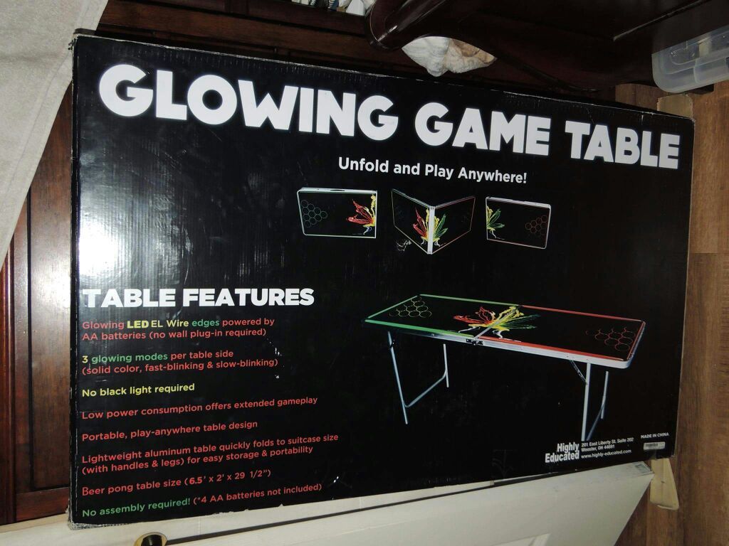 Beer Pong Table 6.5 Feet Glow in the Dark