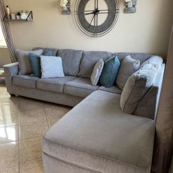 Beautiful Light Grey Sectional Couch From Ashley Furniture LIKE NEW!!