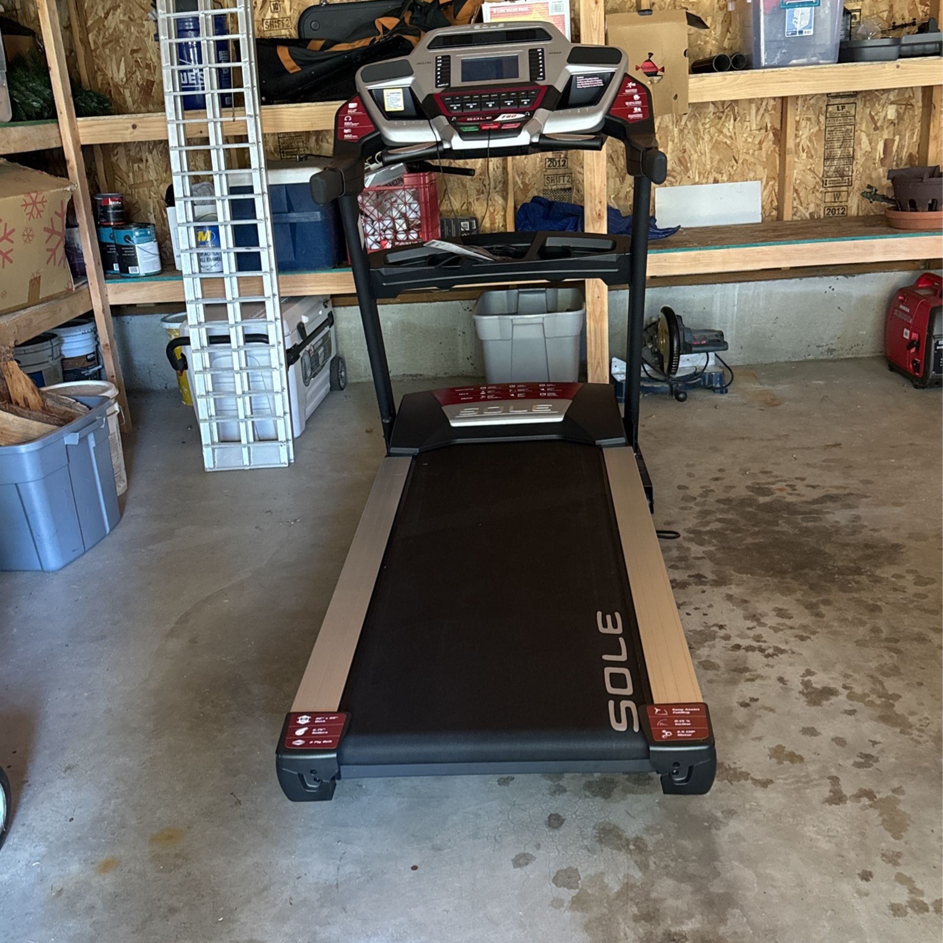 Sole F80 Treadmill - Pending Pickup
