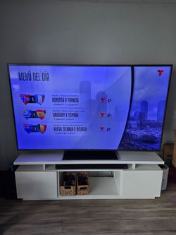 LG 82” 4K UHD Smart TV