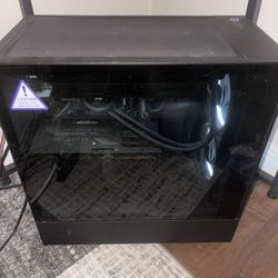 GAMING PC! CPU: AMD Ryzen™ 7 5800X GPU: NVIDIA® GeForce RTX™ 4070 Ti