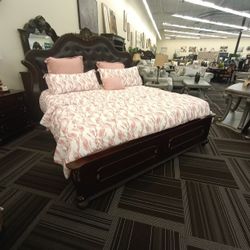 5pc Queen Bed Set 
