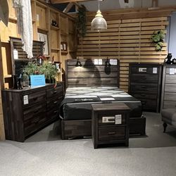Grey 4PC Queen Bedroom Set