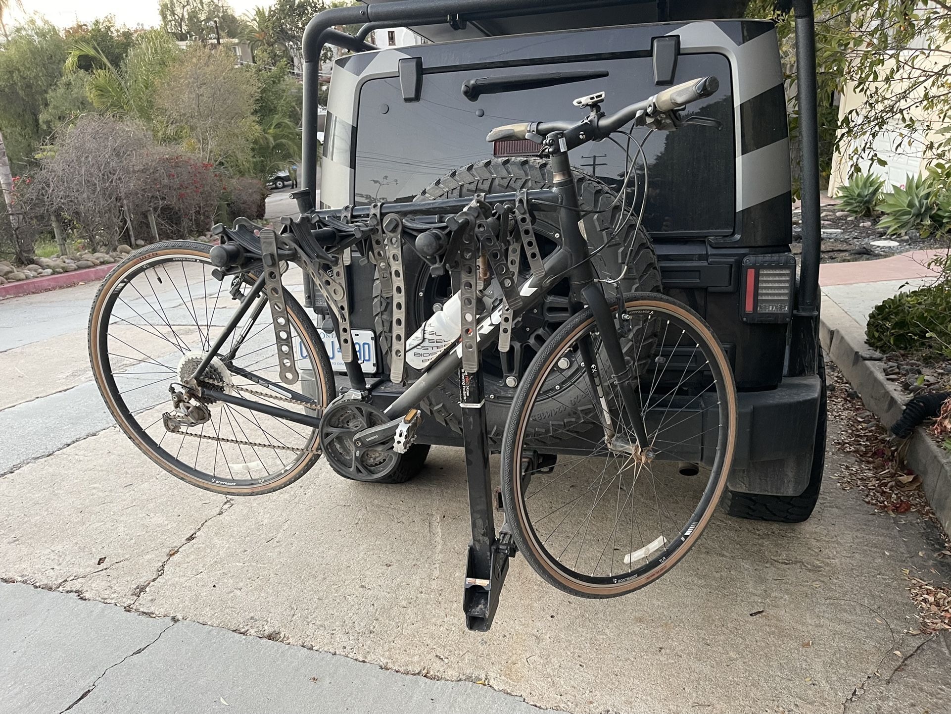 Men's Trek Street/Trail Bike And Bike Rack For sale