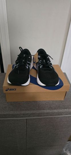 Asics Sneakers