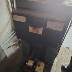 Oil Furnace With Oil Tank