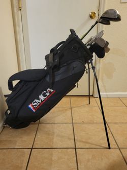 Complete Titleist Right Handed Golf Starter Set. S Flex