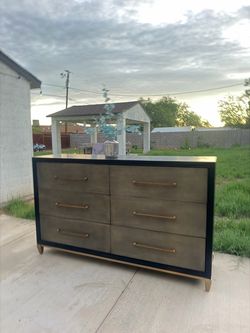 Modern dresser