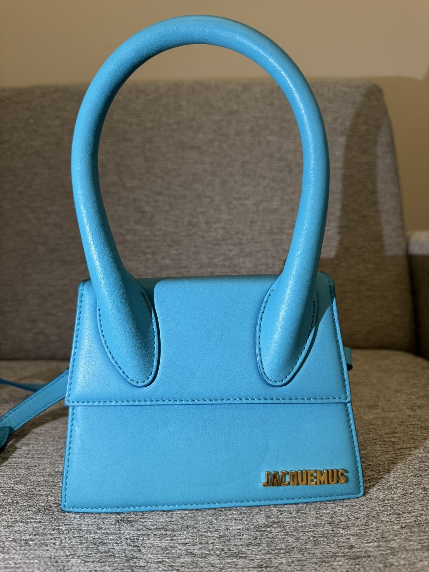 Jacquemus The Medium Chiquito Blue Purse