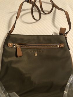 Micheal Kors Crossbody 