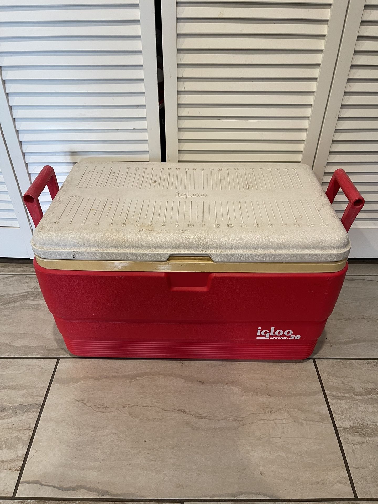 Retro Igloo Cooler